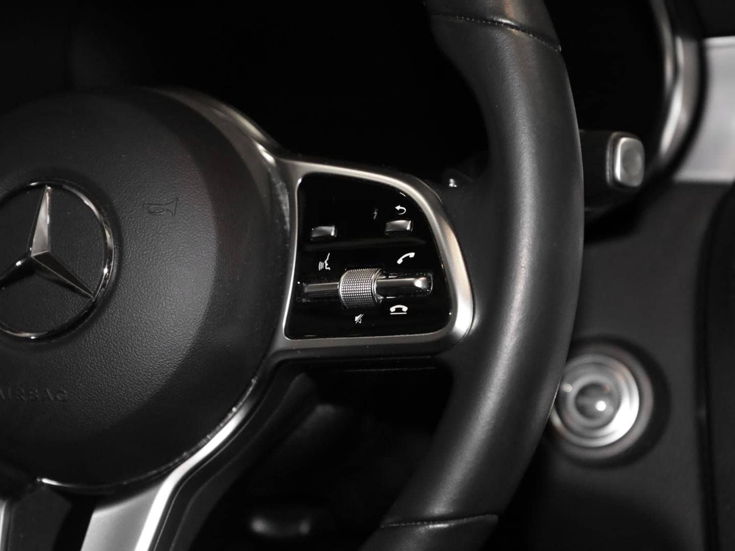 Mercedes-Benz GLC 300 e 4M Rückfahrkamera Sitzheizung MBUX AHK foto 16
