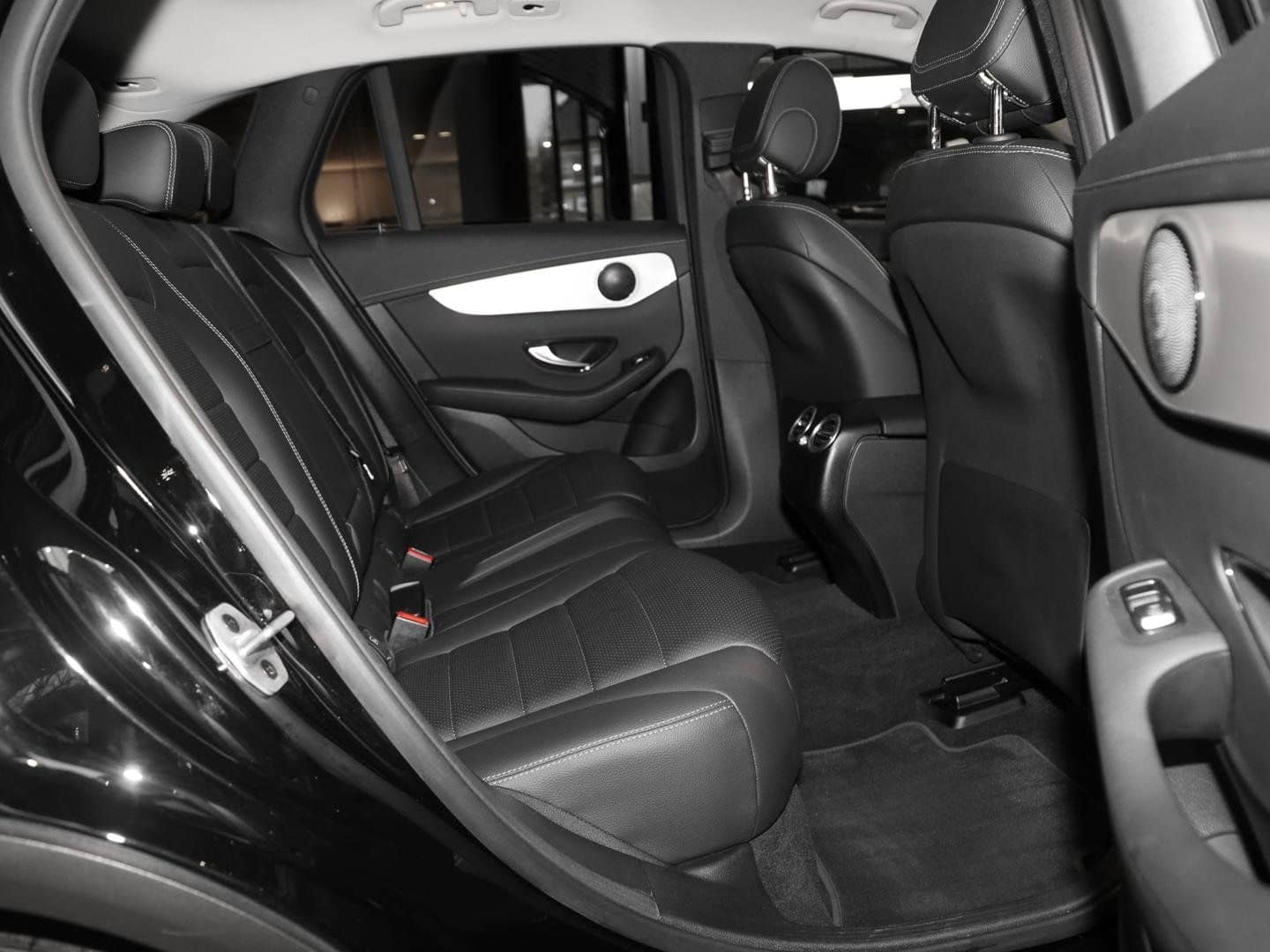 Mercedes-Benz GLC 300 e 4M Rückfahrkamera Sitzheizung MBUX AHK foto 6