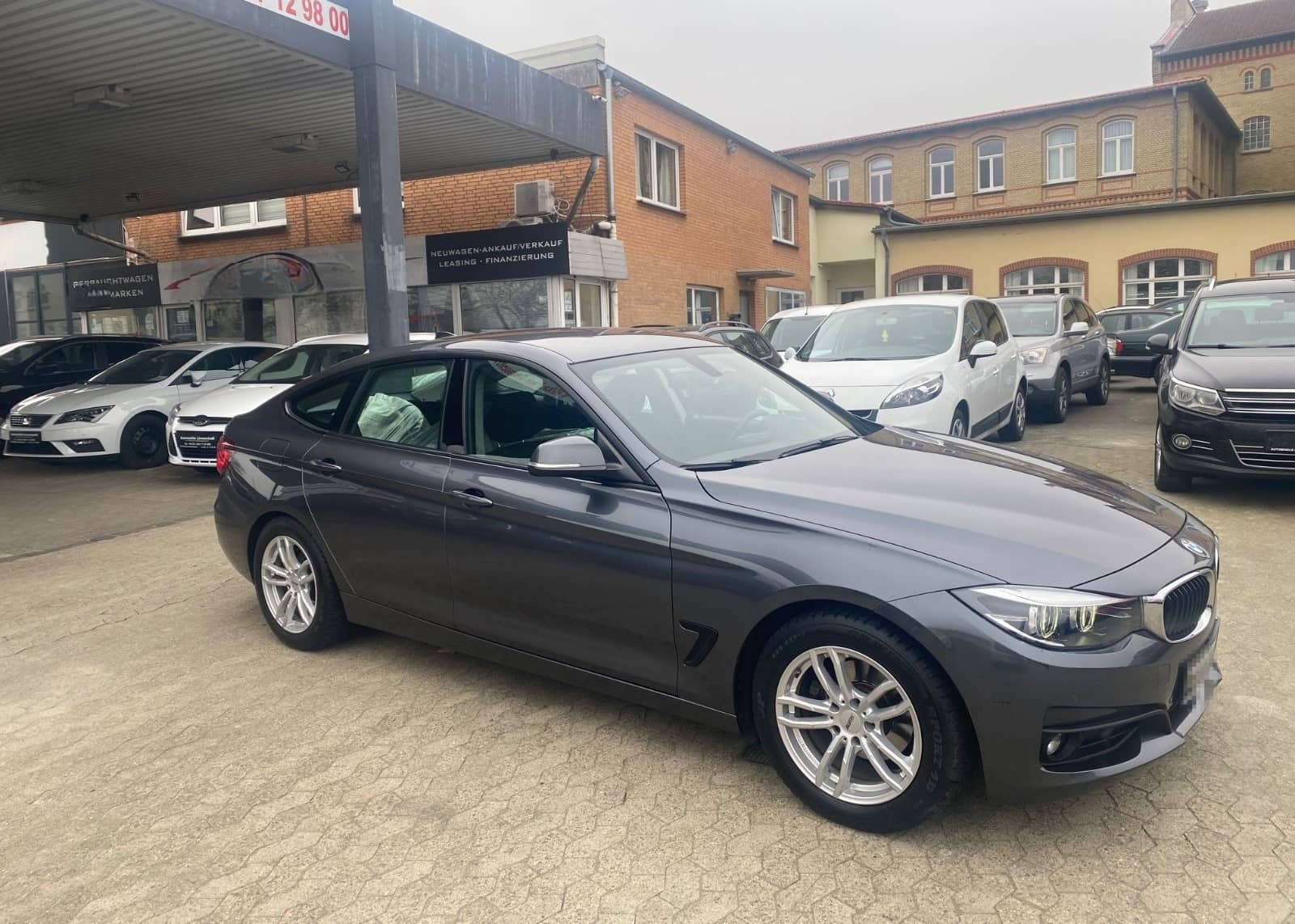 BMW 320 3 Gran Turismo 320 d Advantage foto 4