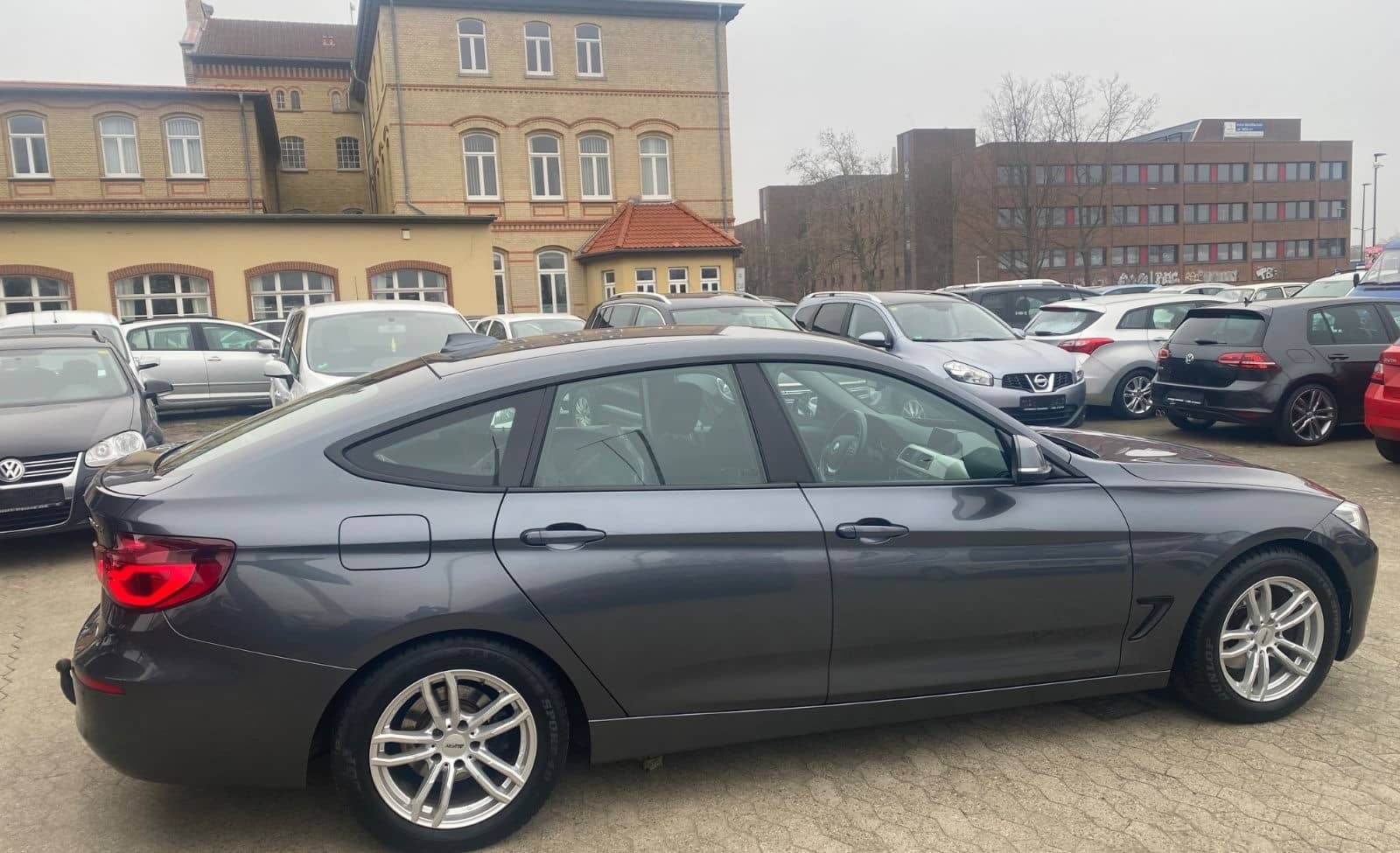 BMW 320 3 Gran Turismo 320 d Advantage foto 6