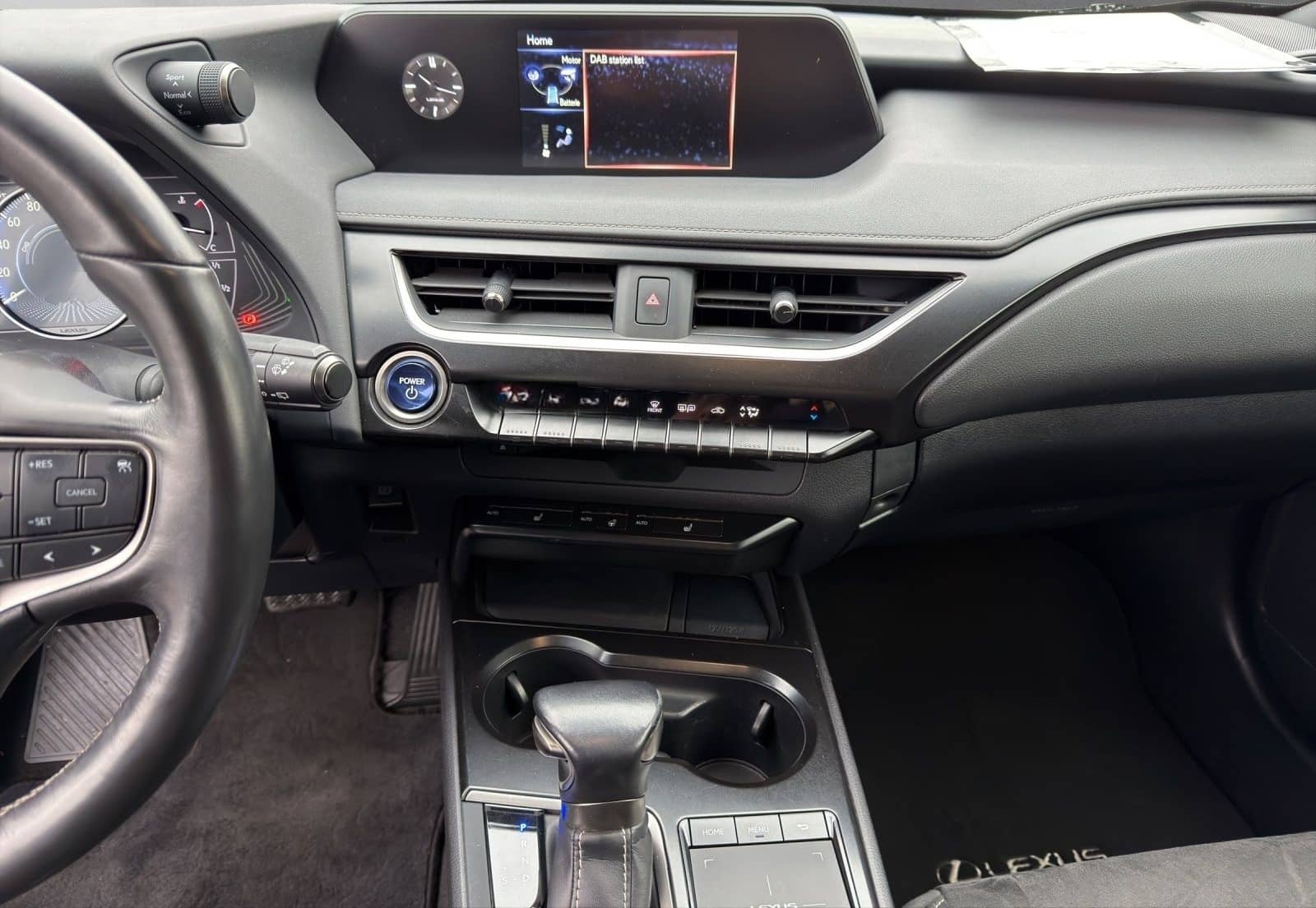 Lexus UX 250 h*STYLE*CARPLAY*PDC*15 JAHRE GARANTIE foto 14