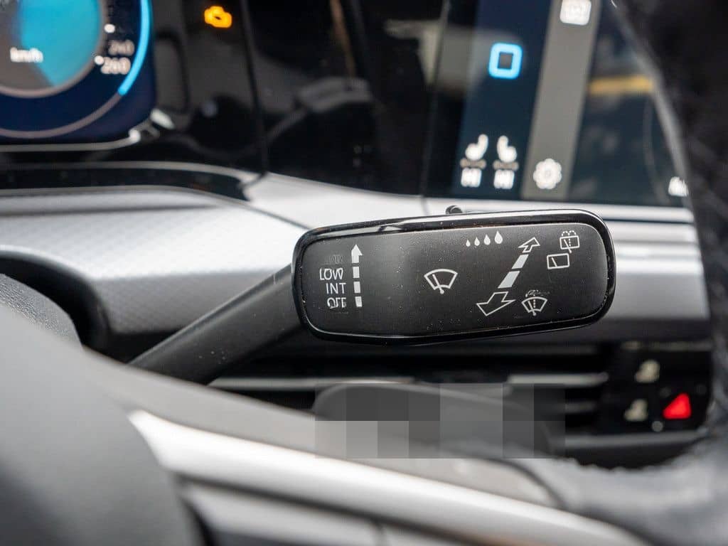 Volkswagen Golf VIII ACTIVE 2,0 l TDI DSG AHK ACC LED NAVI foto 20