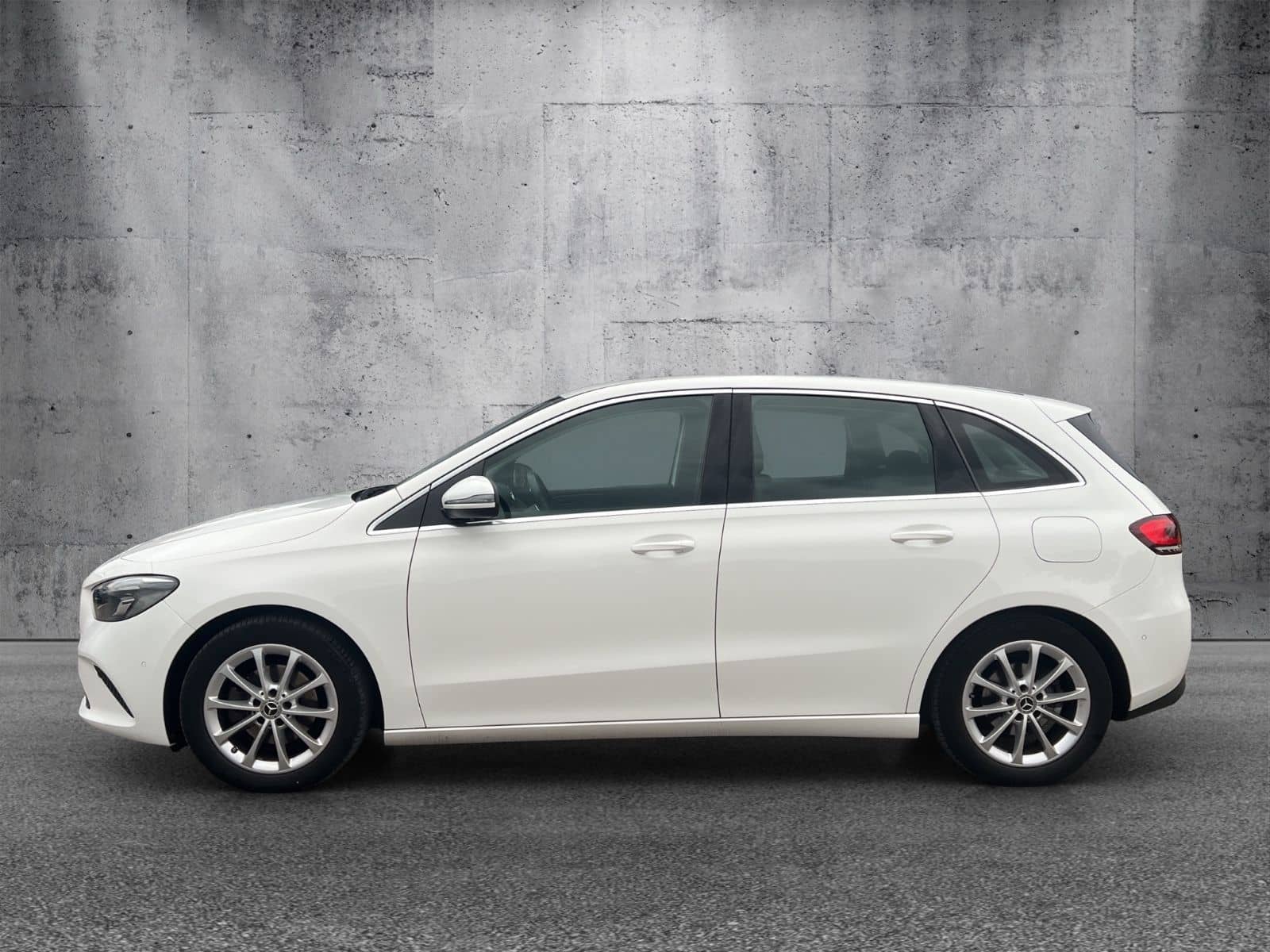 Mercedes-Benz B 180d Aut. NAVI KAMERA LED AHK StandHz. 1 HAND foto 2