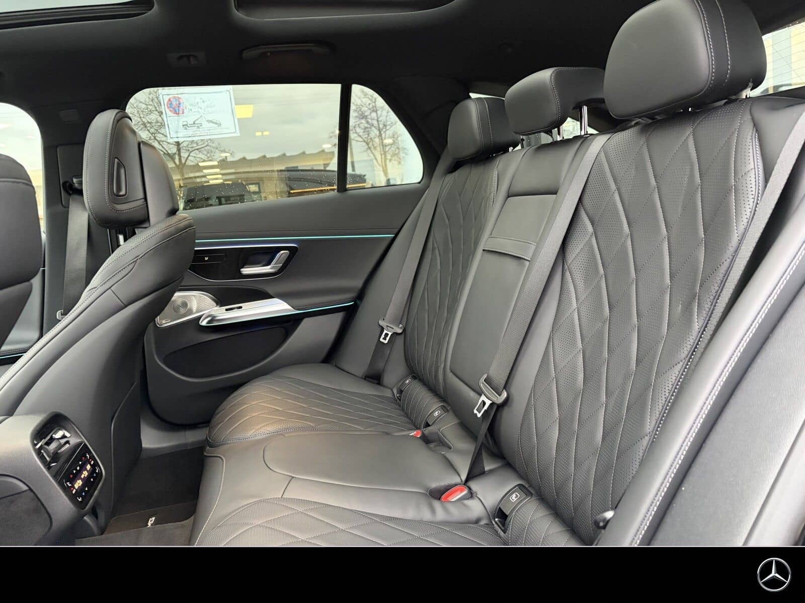 Mercedes-Benz E 450 d 4M T AMG Night Superscreen 3DDispl NP121 foto 8