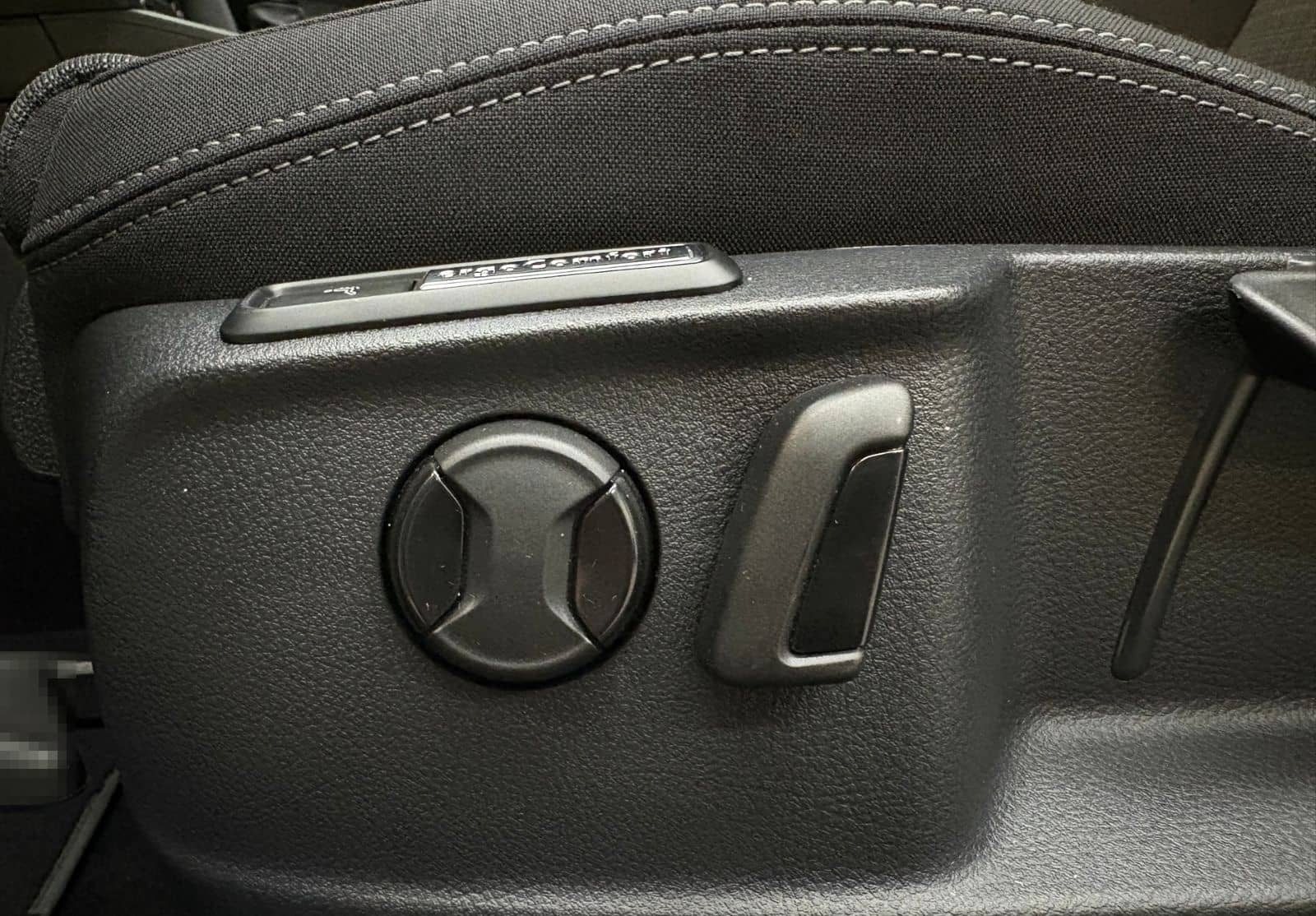 Volkswagen Passat Variant 2.0 TDI DSG Business Navi LED ACC foto 18