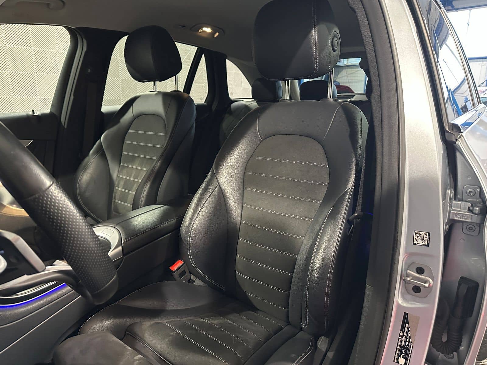 Mercedes-Benz GLC 200 4M*AMG*NIGHT-LED-AHK-ACC-PDC-MBUX-TOT.W foto 25