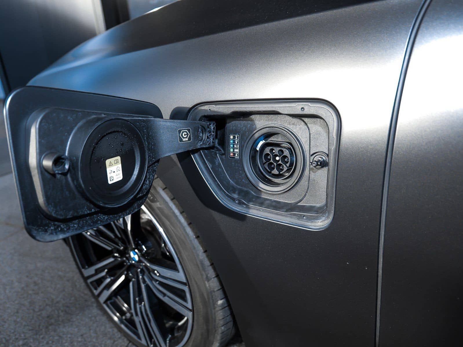 BMW 750e xDrive M Sport TV HUD PANO ACC 360°KAM RFK  foto 24