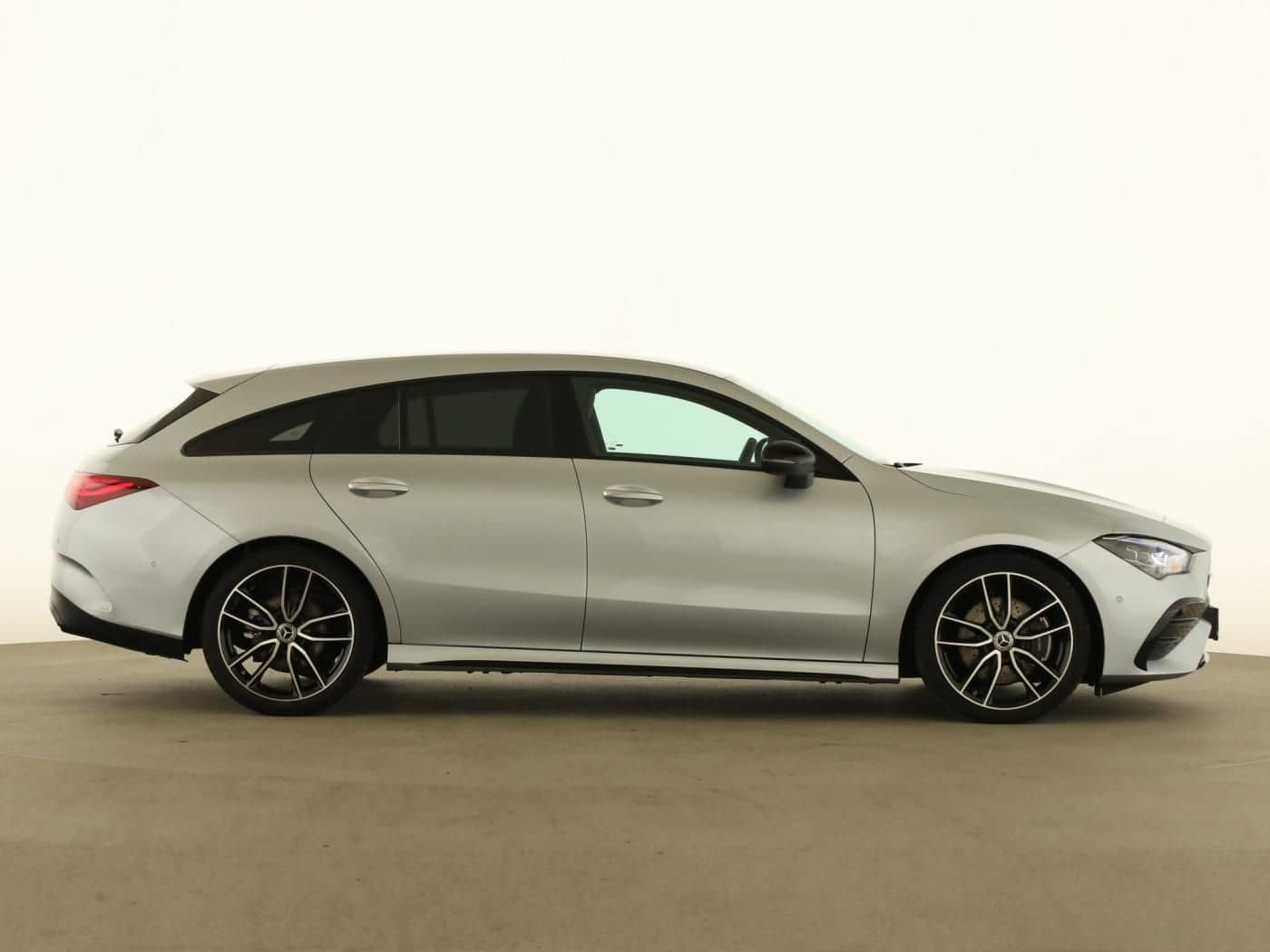 Mercedes-Benz CLA 200 d SB AMG ADV. PLUS+NIGHT+AHK+MULTIB+AMBI foto 8