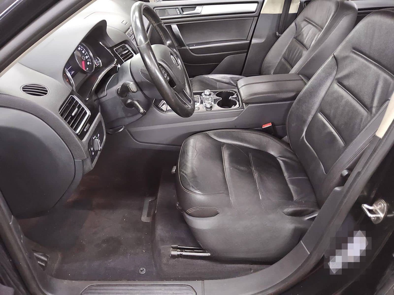 Volkswagen Touareg 3.0 TDI 4M R-Line Luft Leder Navi AHK foto 8