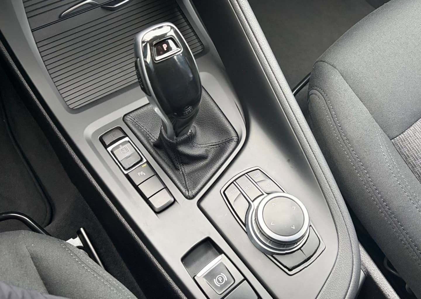 BMW X1 18i sDrive Steptronic Advantage+LED+NAVI+PDC foto 14