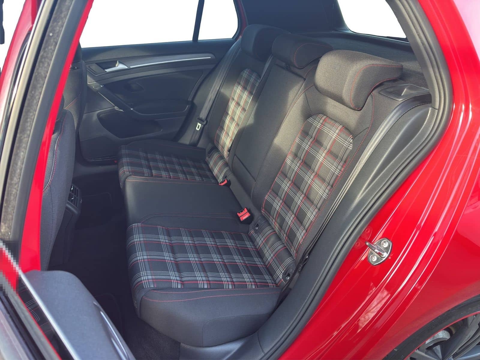 Volkswagen Golf GTI 2.0 TSI Performance Navi AdapLED ACC Na foto 11