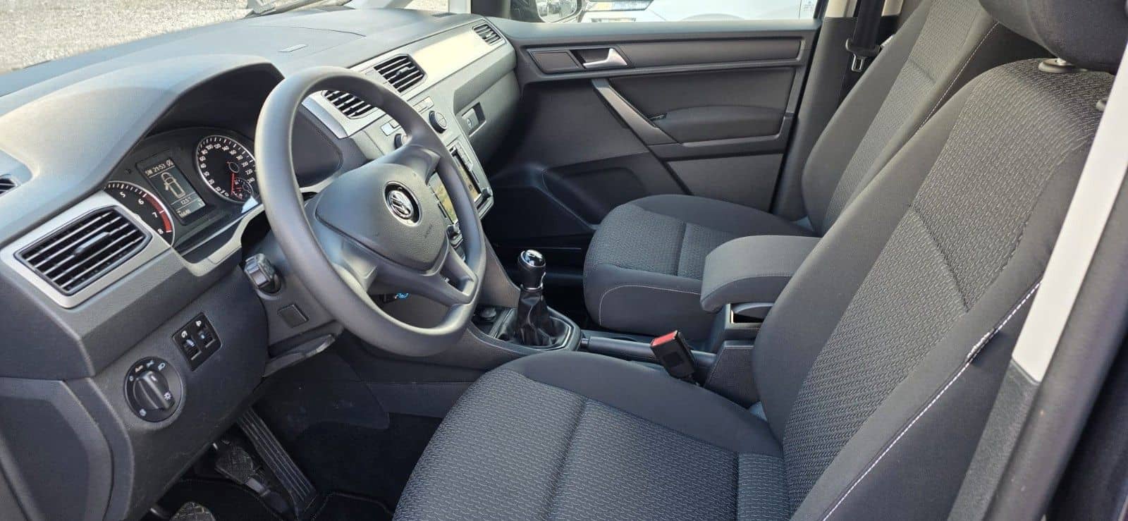 Volkswagen Caddy PKW Trendline BMT foto 10