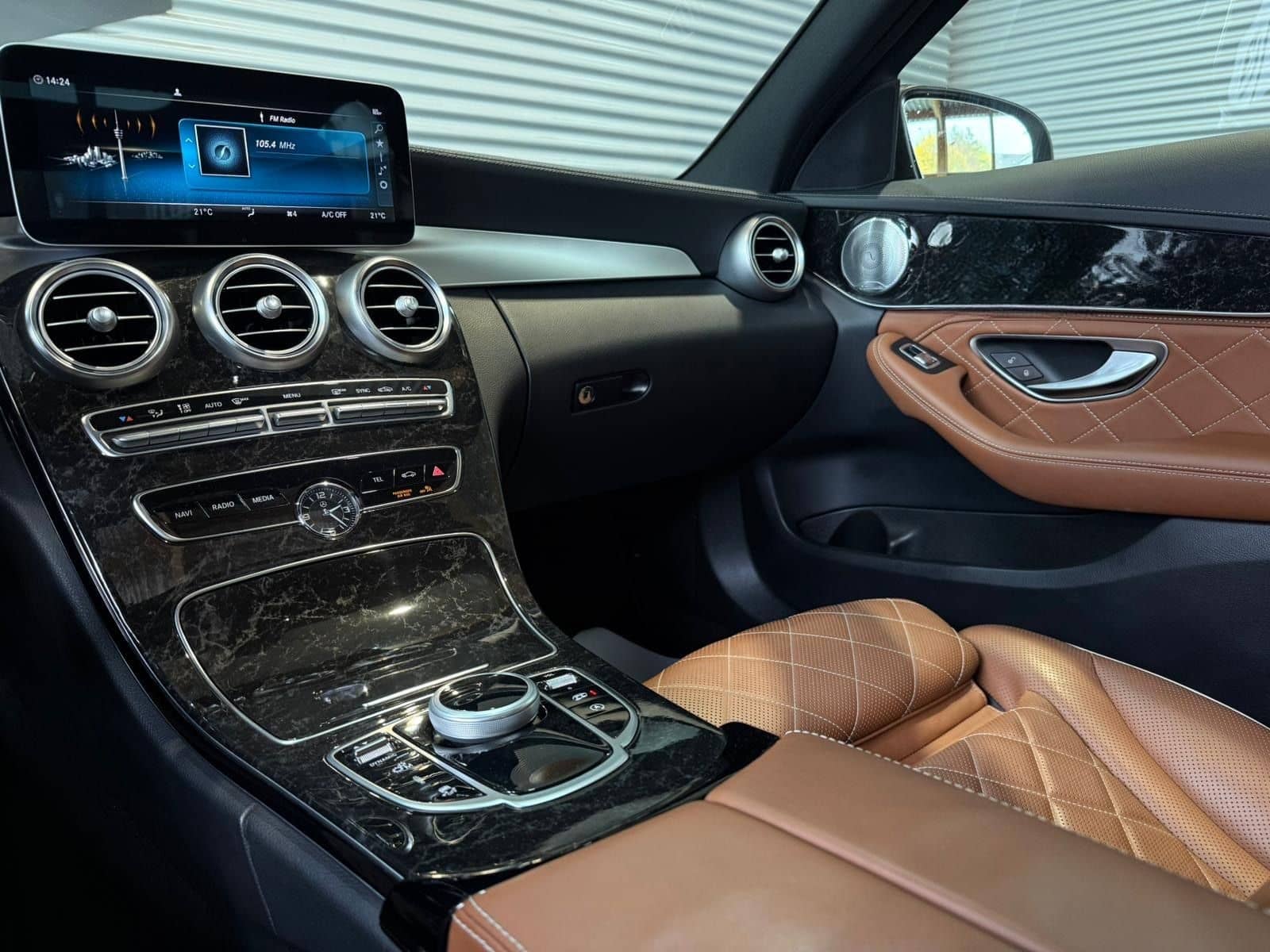 Mercedes-Benz C 43 AMG 4MATIC/BURMESTER/PANO/CARPLAY/360° foto 20