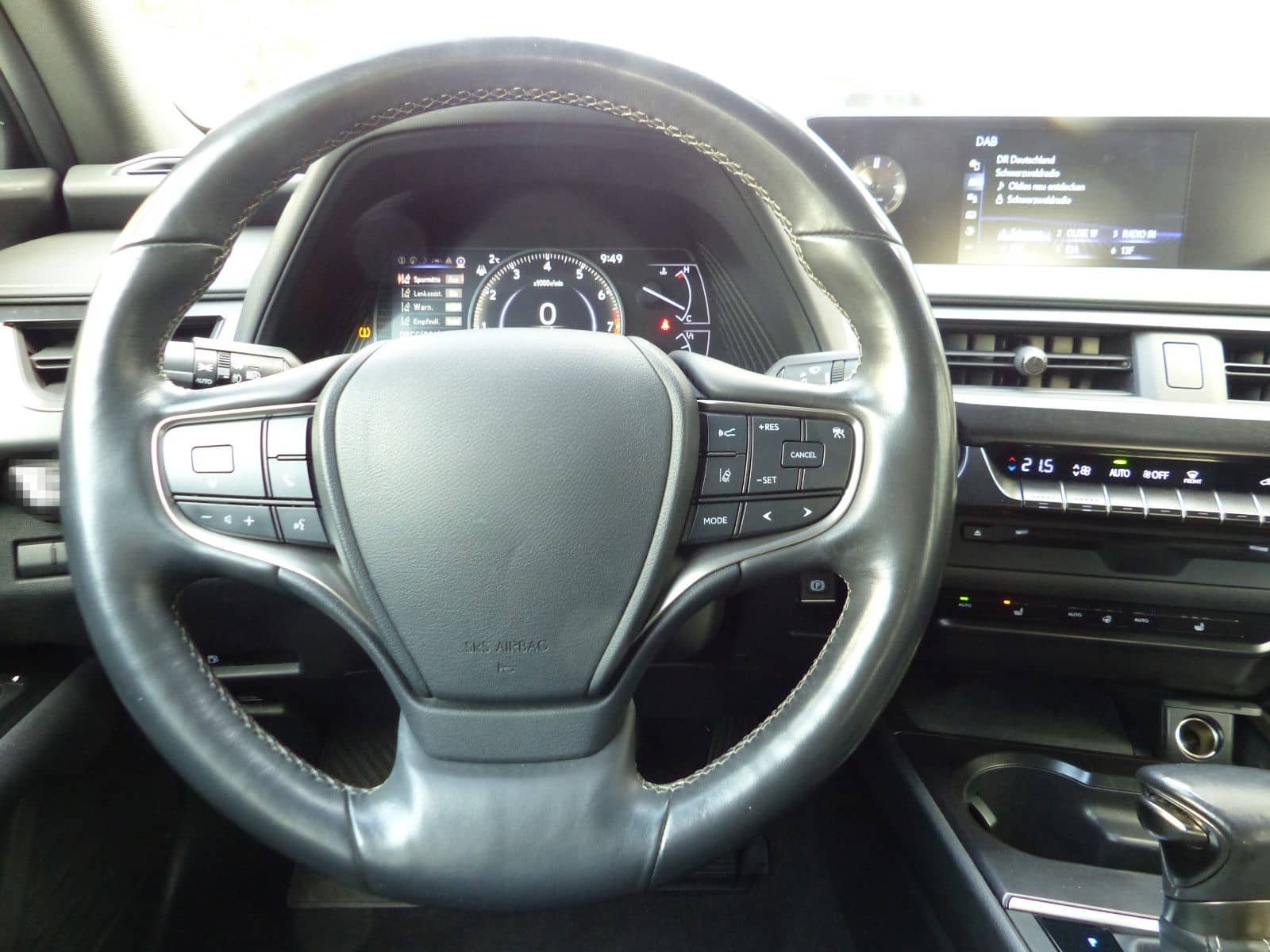 Lexus UX 200 Launch Edition Navi LED SHZ Kamera Tempom foto 13