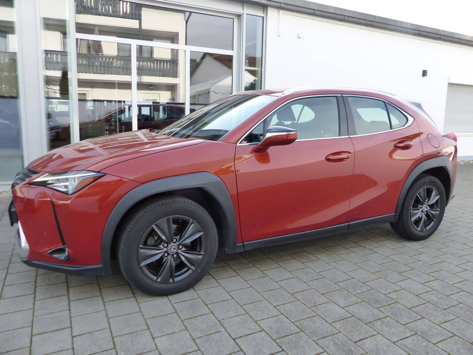 Lexus UX 200 Launch Edition Navi LED SHZ Kamera Tempom foto 3