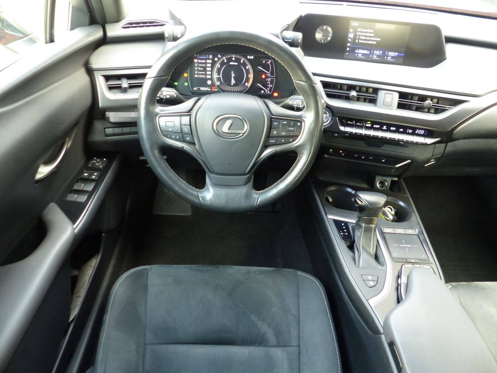 Lexus UX 200 Launch Edition Navi LED SHZ Kamera Tempom foto 9