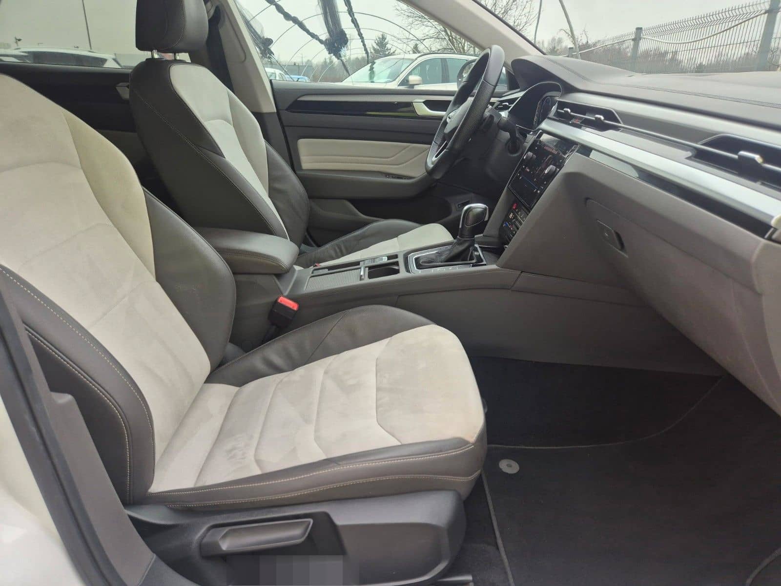 Volkswagen Arteon 2.0 TDI SCR DSG Elegance foto 12