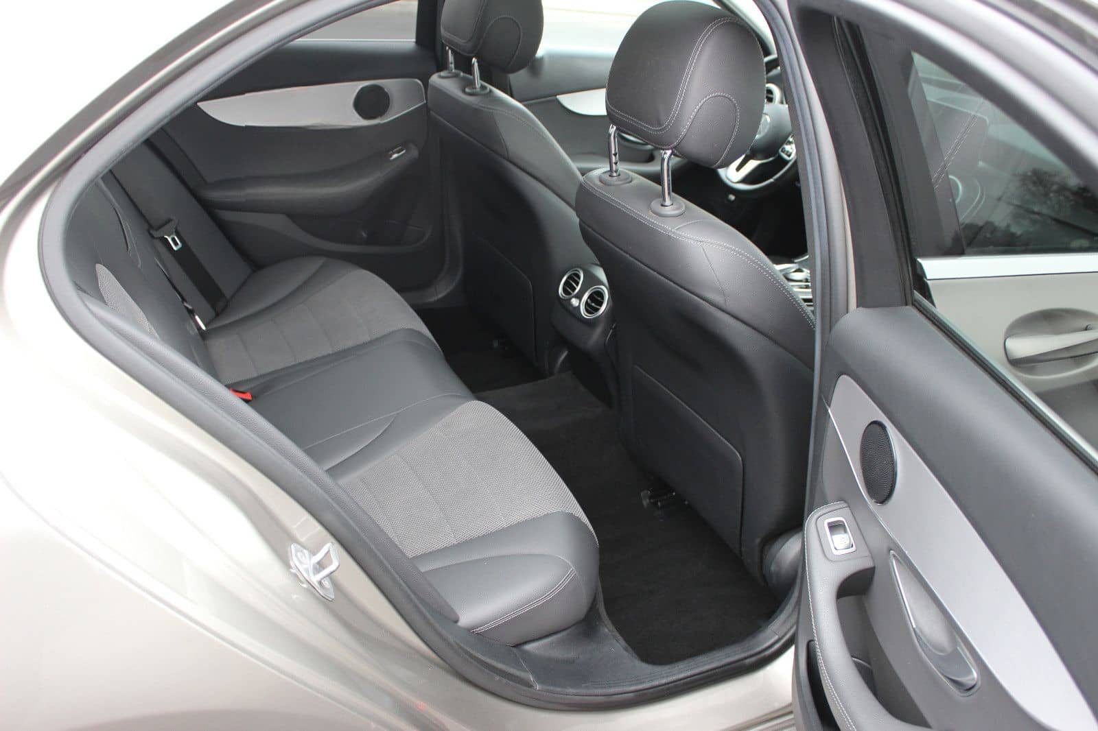 Mercedes-Benz C 200d Limousine/Leder/Navi/PDC+Kamera/LED foto 13