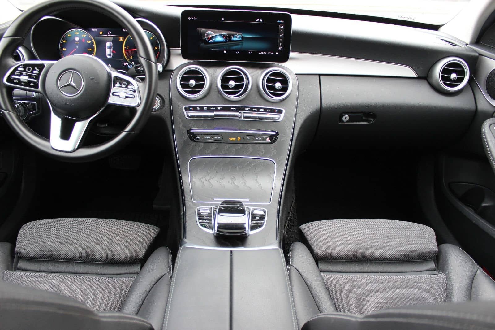 Mercedes-Benz C 200d Limousine/Leder/Navi/PDC+Kamera/LED foto 14