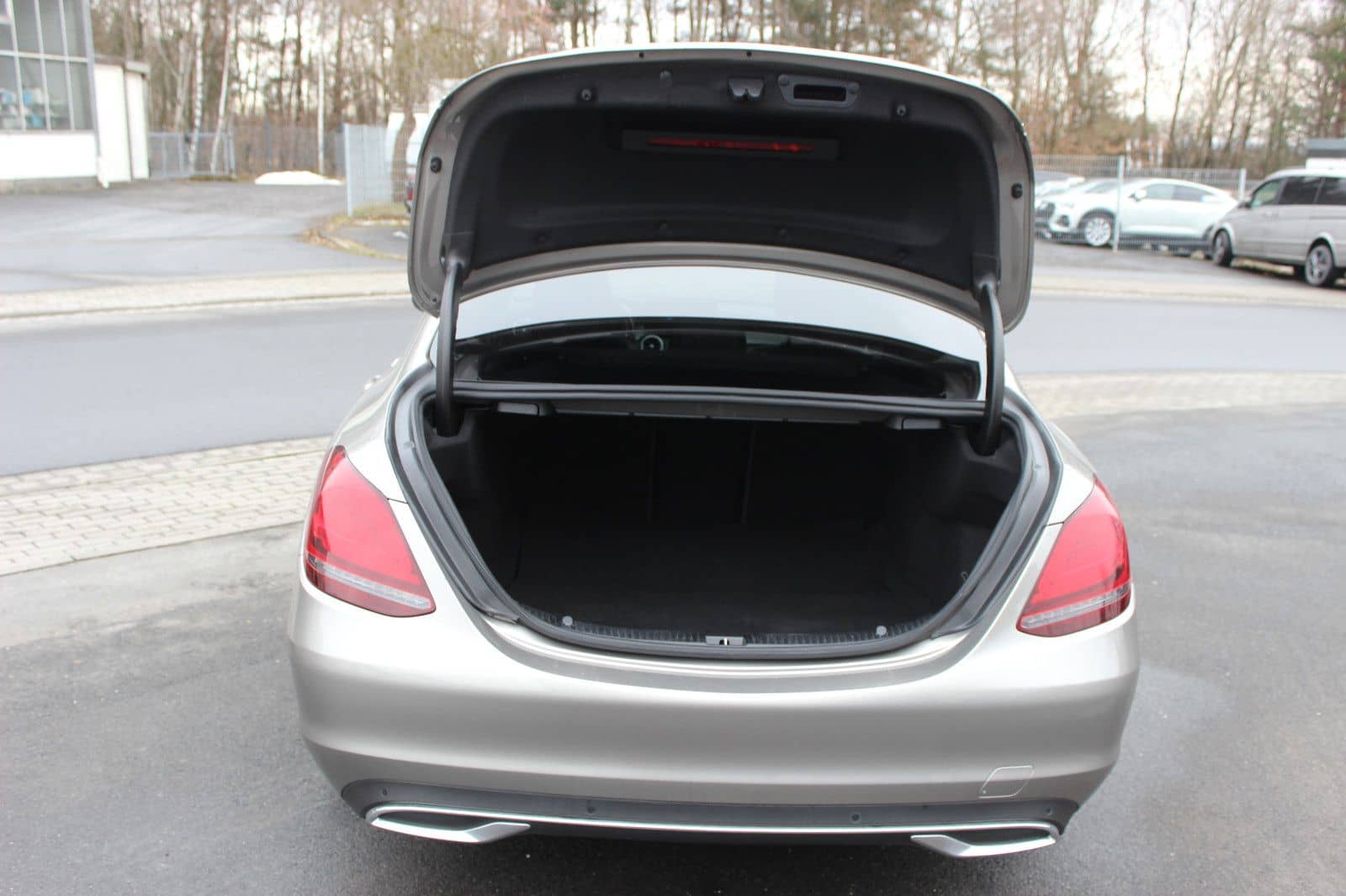 Mercedes-Benz C 200d Limousine/Leder/Navi/PDC+Kamera/LED foto 20