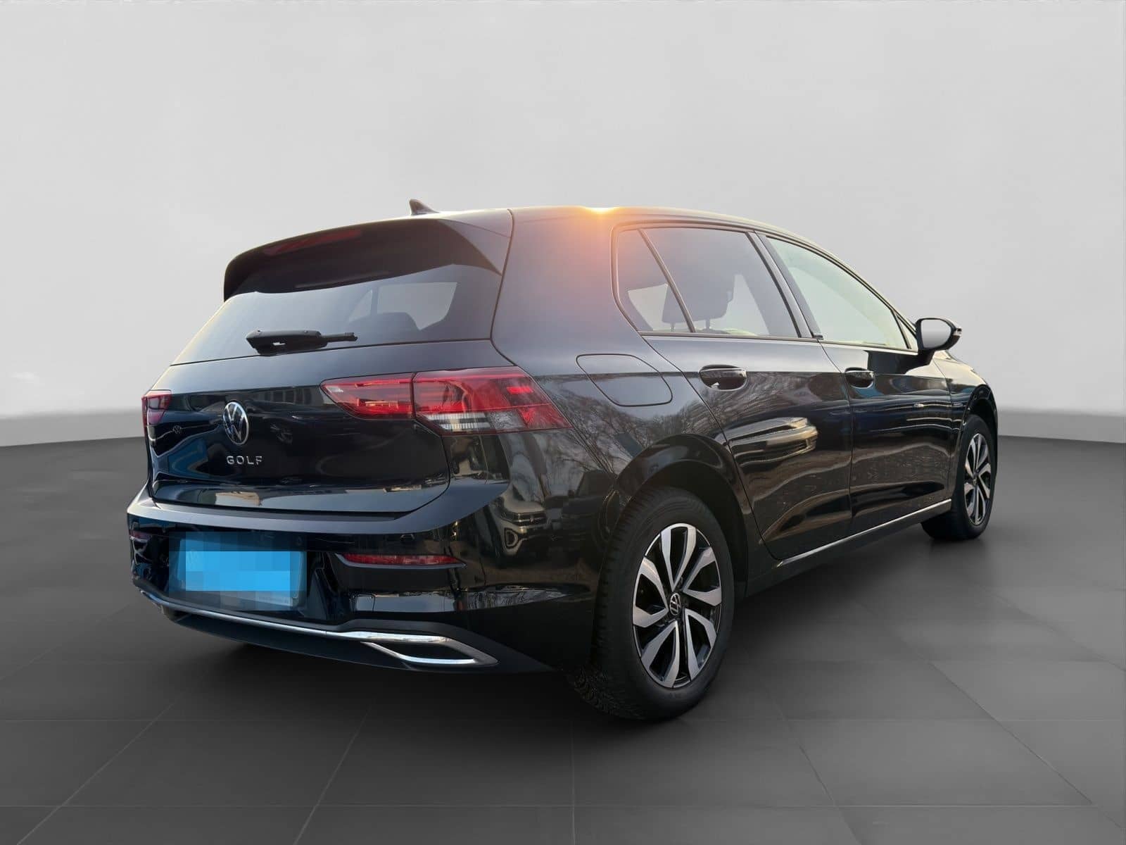 Volkswagen Golf 2.0 TDI DSG ACTIVE NAVI AHK KAMERA SITZHZG foto 3