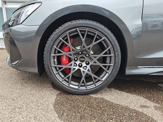 Audi RS 3 Lim. 2.5 TFSI quattro S-tr. Matrix HUD Pano foto 11