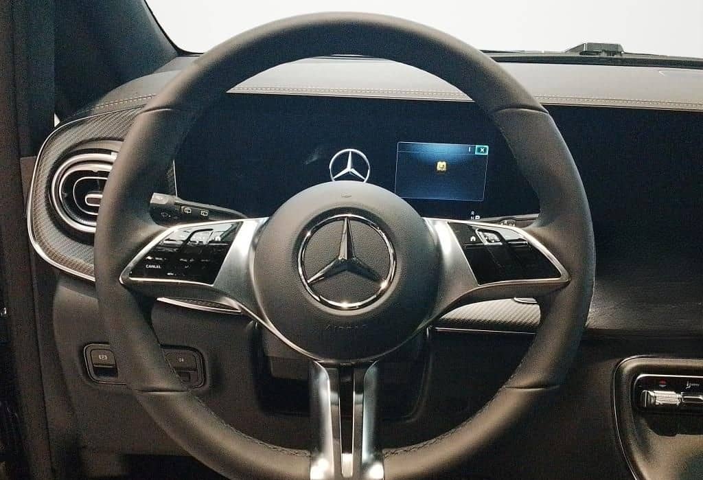 Mercedes-Benz V 300d AVANTGARDE LANG AMG+AIRMATIC+PANO+AHK foto 11