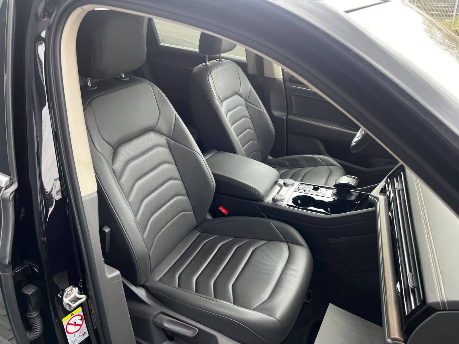 Volkswagen Touareg Atmosphere 4Motion 3.0 V6 TDI/R-line foto 11