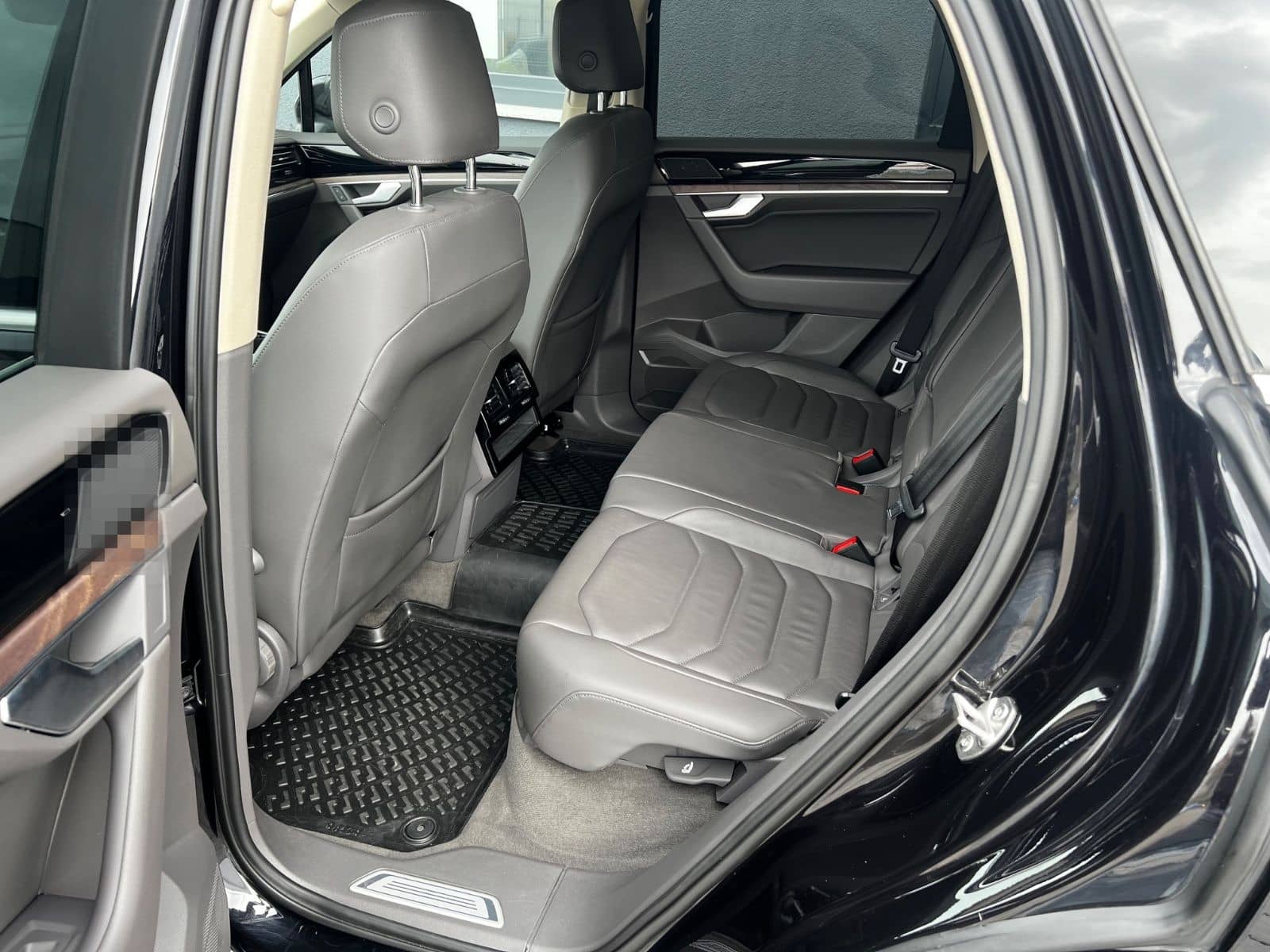 Volkswagen Touareg Atmosphere 4Motion 3.0 V6 TDI/R-line foto 12