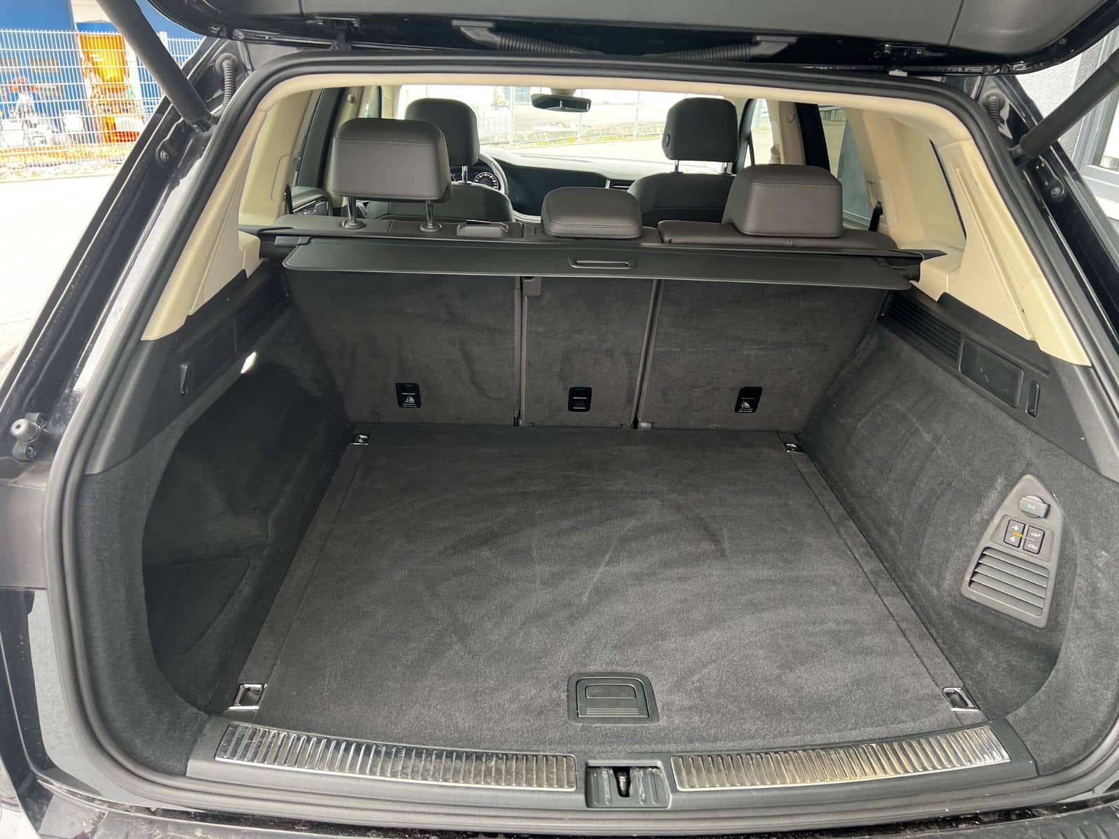 Volkswagen Touareg Atmosphere 4Motion 3.0 V6 TDI/R-line foto 15