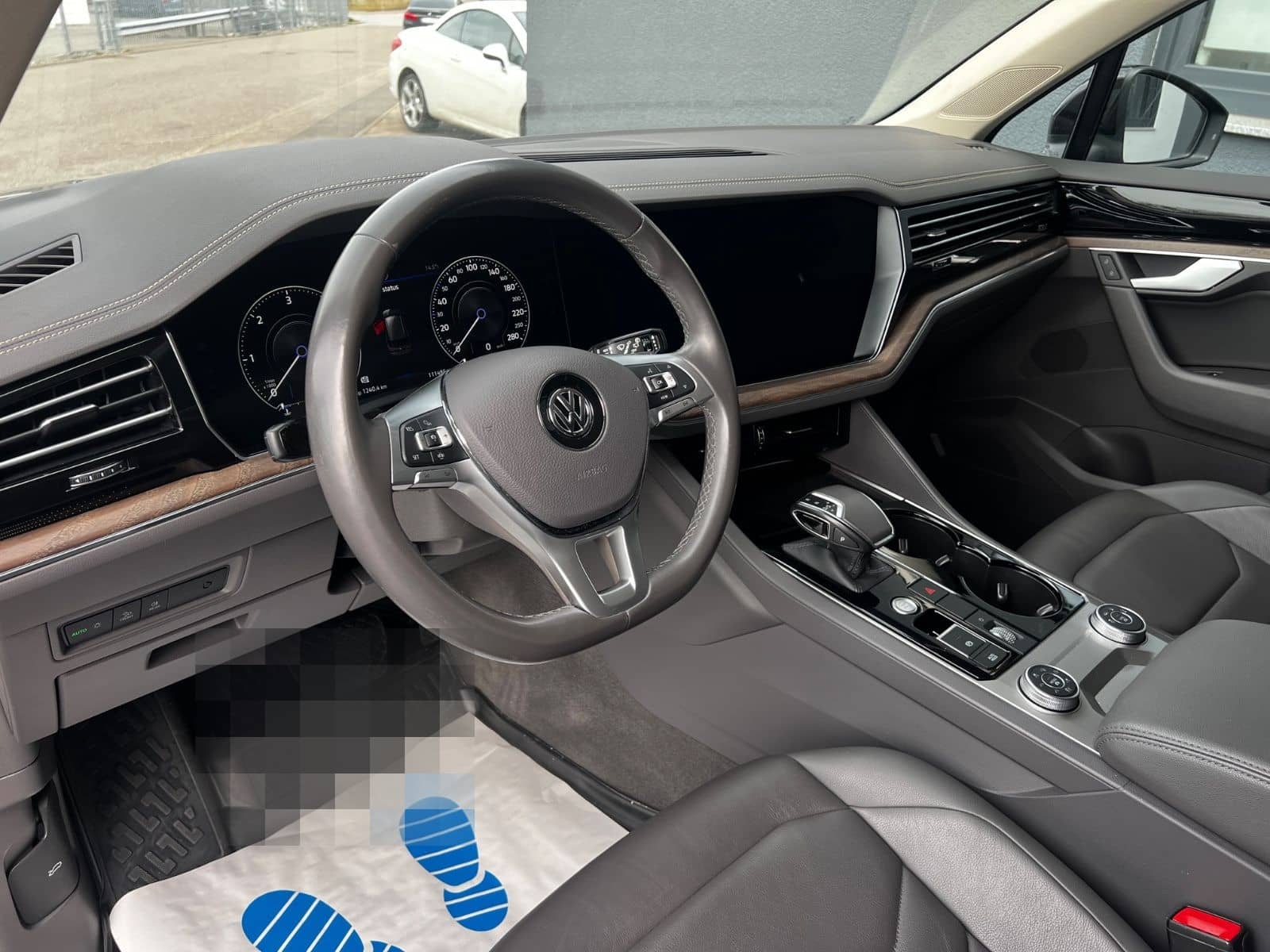 Volkswagen Touareg Atmosphere 4Motion 3.0 V6 TDI/R-line foto 8