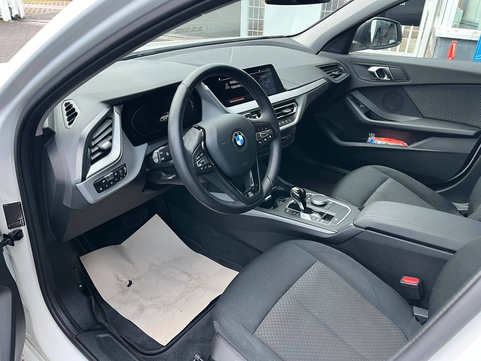 BMW 116dA F40 Live Cockpit Prof./LED/DAB/PDC foto 8