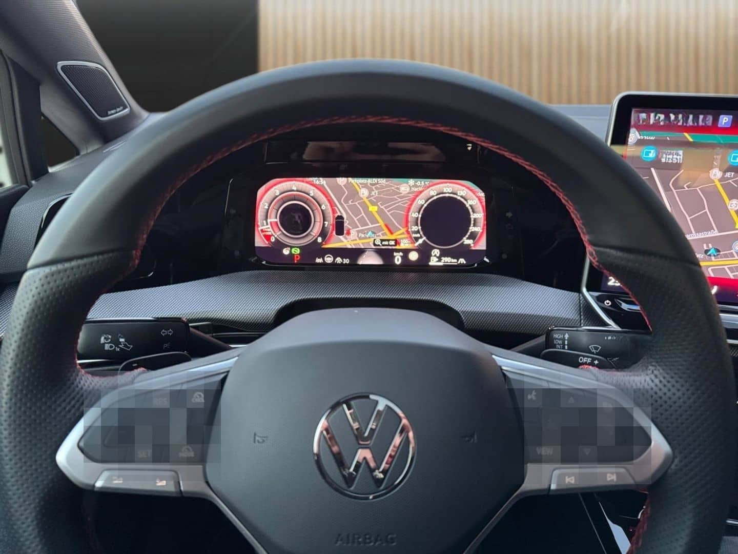 Volkswagen Golf VIII 2,0 l TSI OPF 195 kW (265 PS) 7-G DSG  foto 8