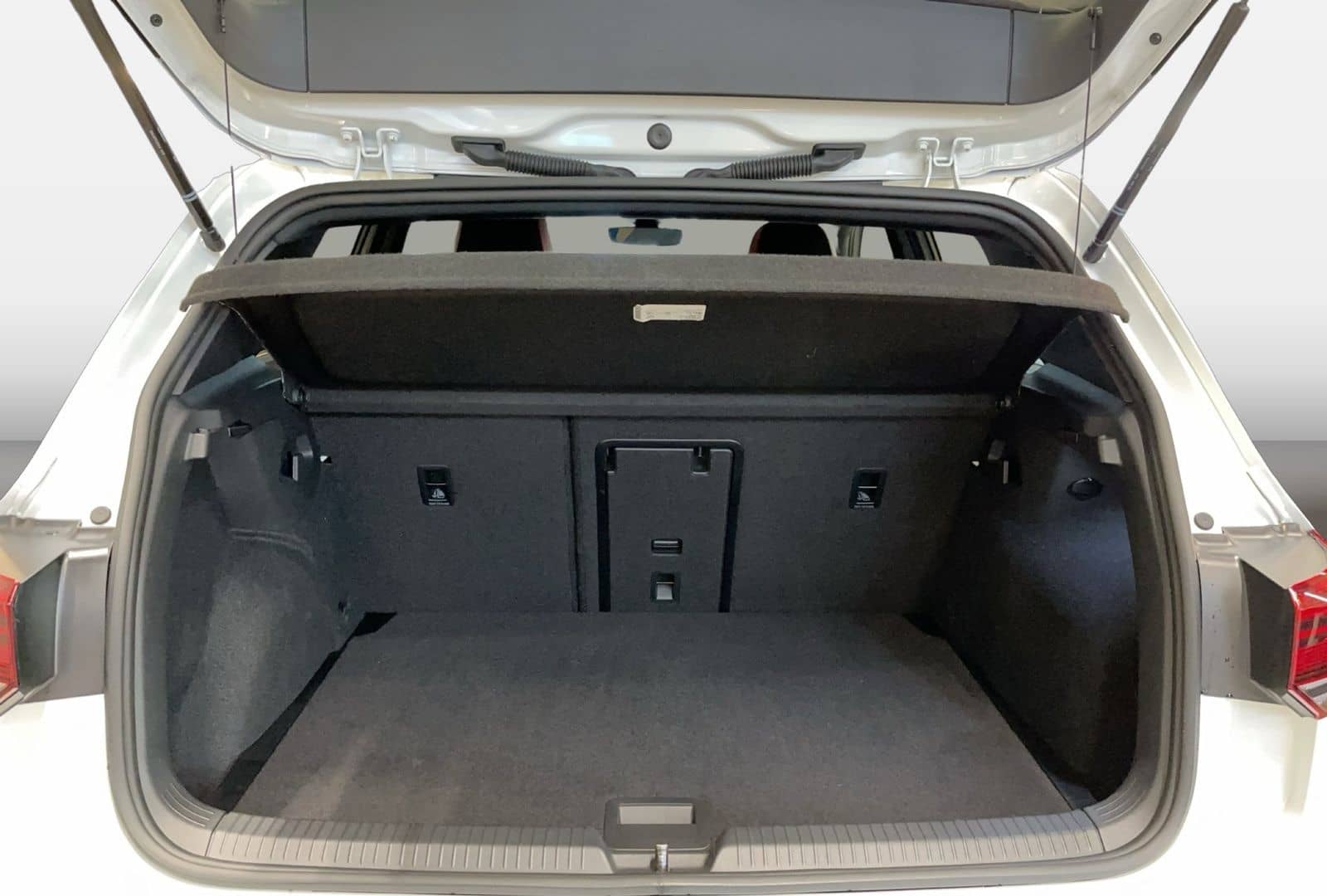 Volkswagen Golf VIII GTI Clubsport 2.0 TSI DSG ACC AUT Kam. foto 12