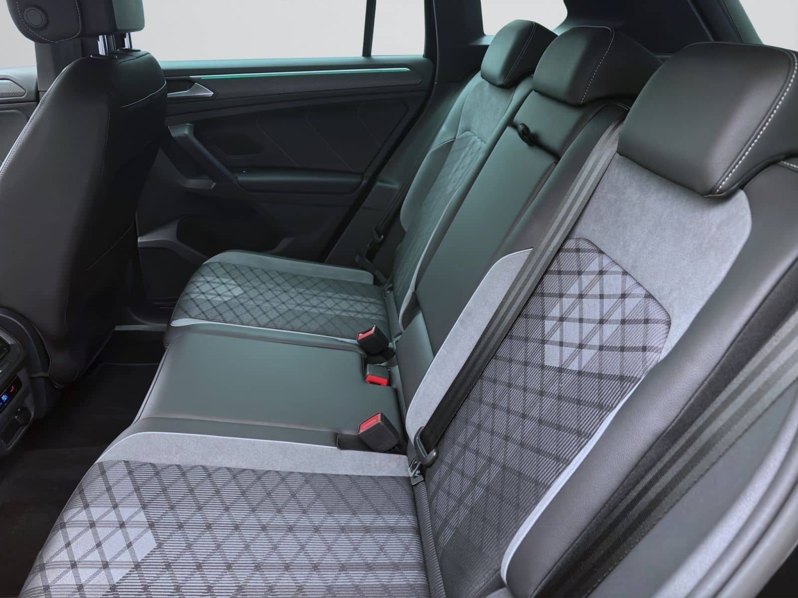 Volkswagen Tiguan 2.0 TDI DSG R-LINE STDHZG NAVI KAMERA AHK foto 15