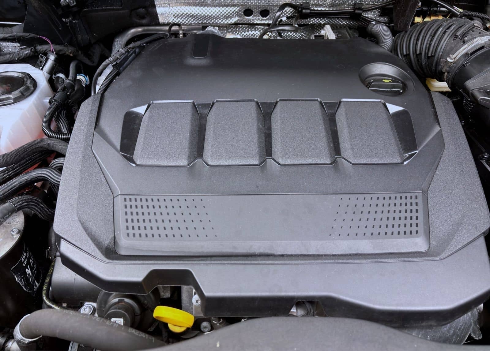 Volkswagen Tiguan 2.0 TDI DSG R-LINE STDHZG NAVI KAMERA AHK foto 18