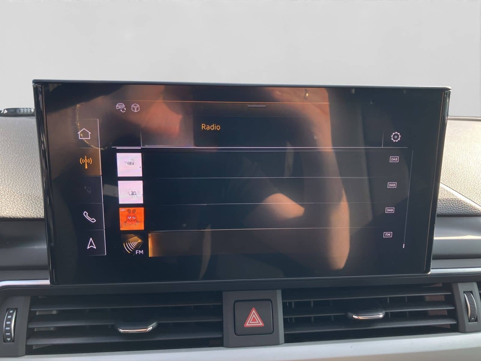 Audi A4 Avant 35 TFSI PANO AHK PDC NAVI+ foto 13