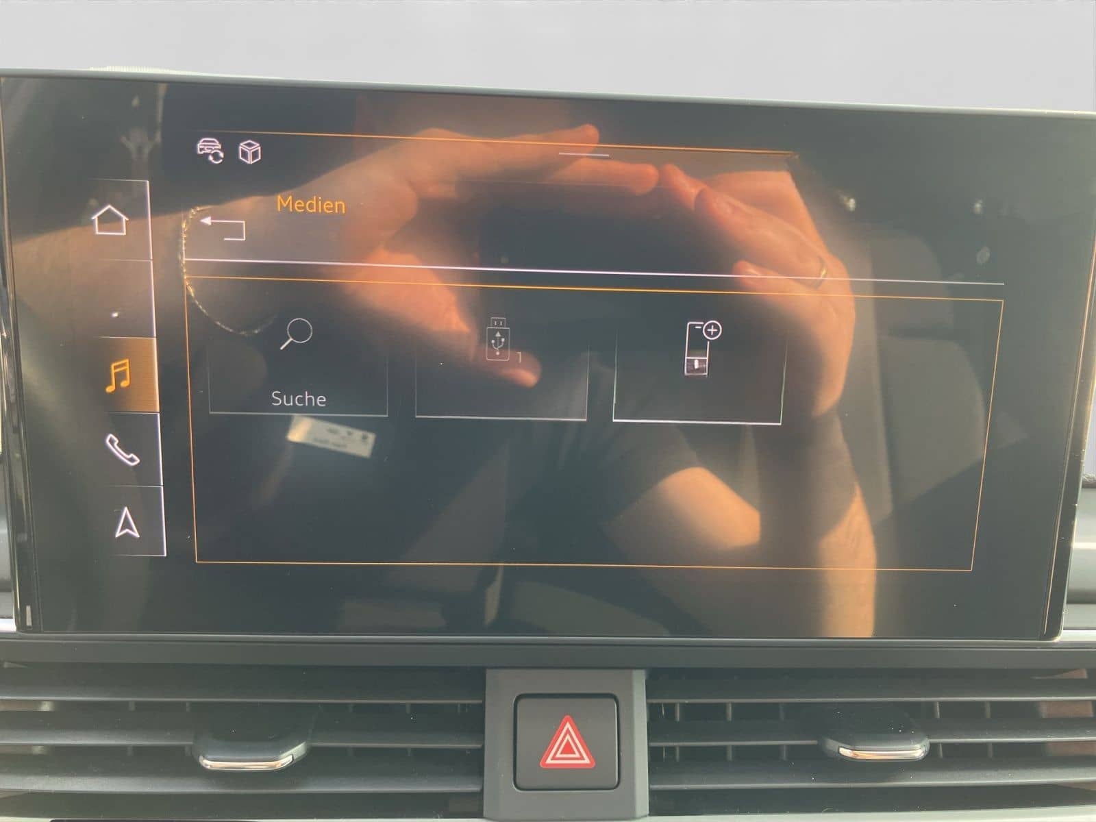 Audi A4 Avant 35 TFSI PANO AHK PDC NAVI+ foto 16