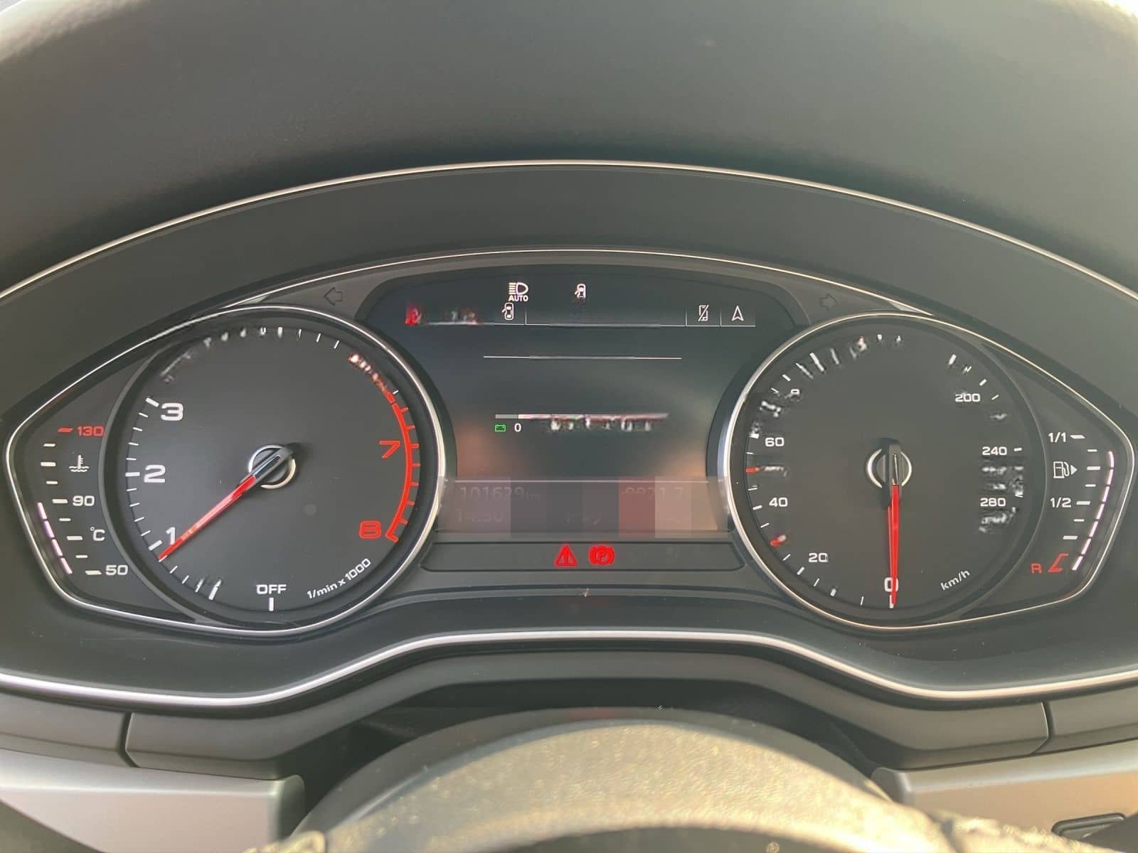 Audi A4 Avant 35 TFSI PANO AHK PDC NAVI+ foto 10