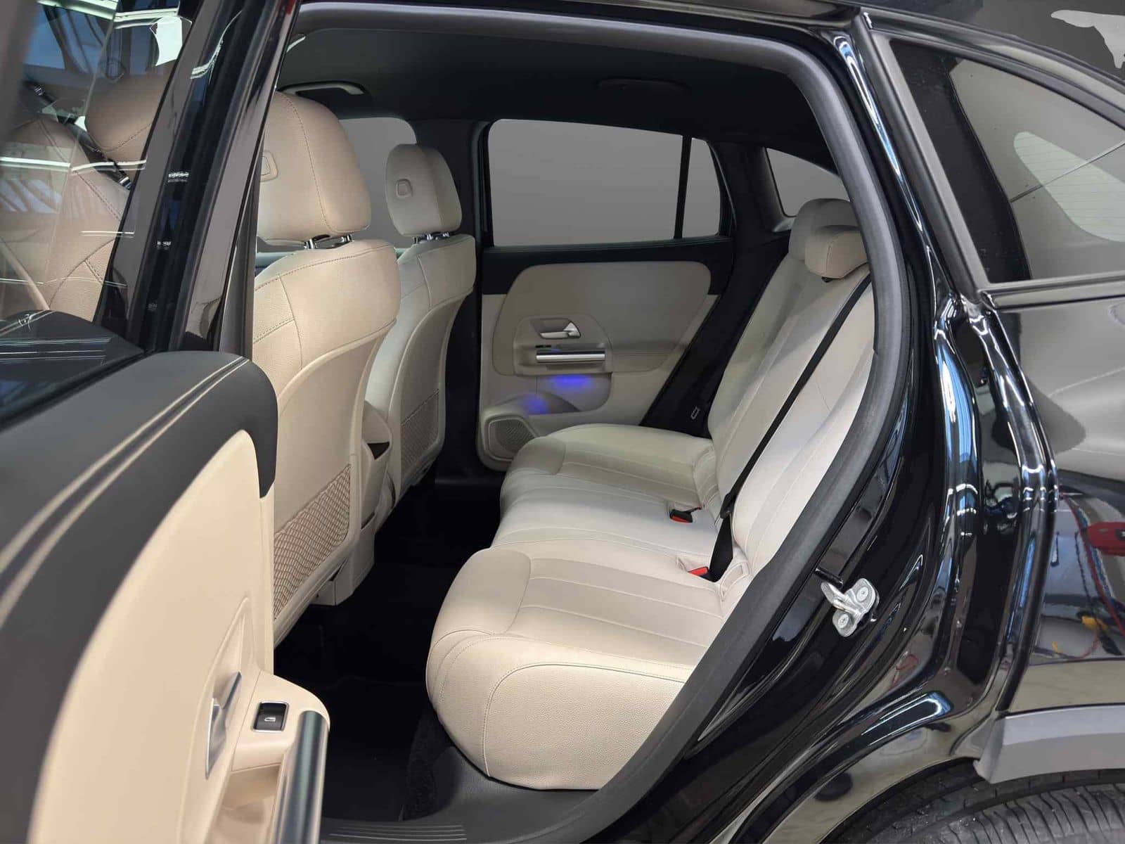 Mercedes-Benz GLA 200 Progressive*NIGHT*Leder Beige*Keyles*18" foto 8