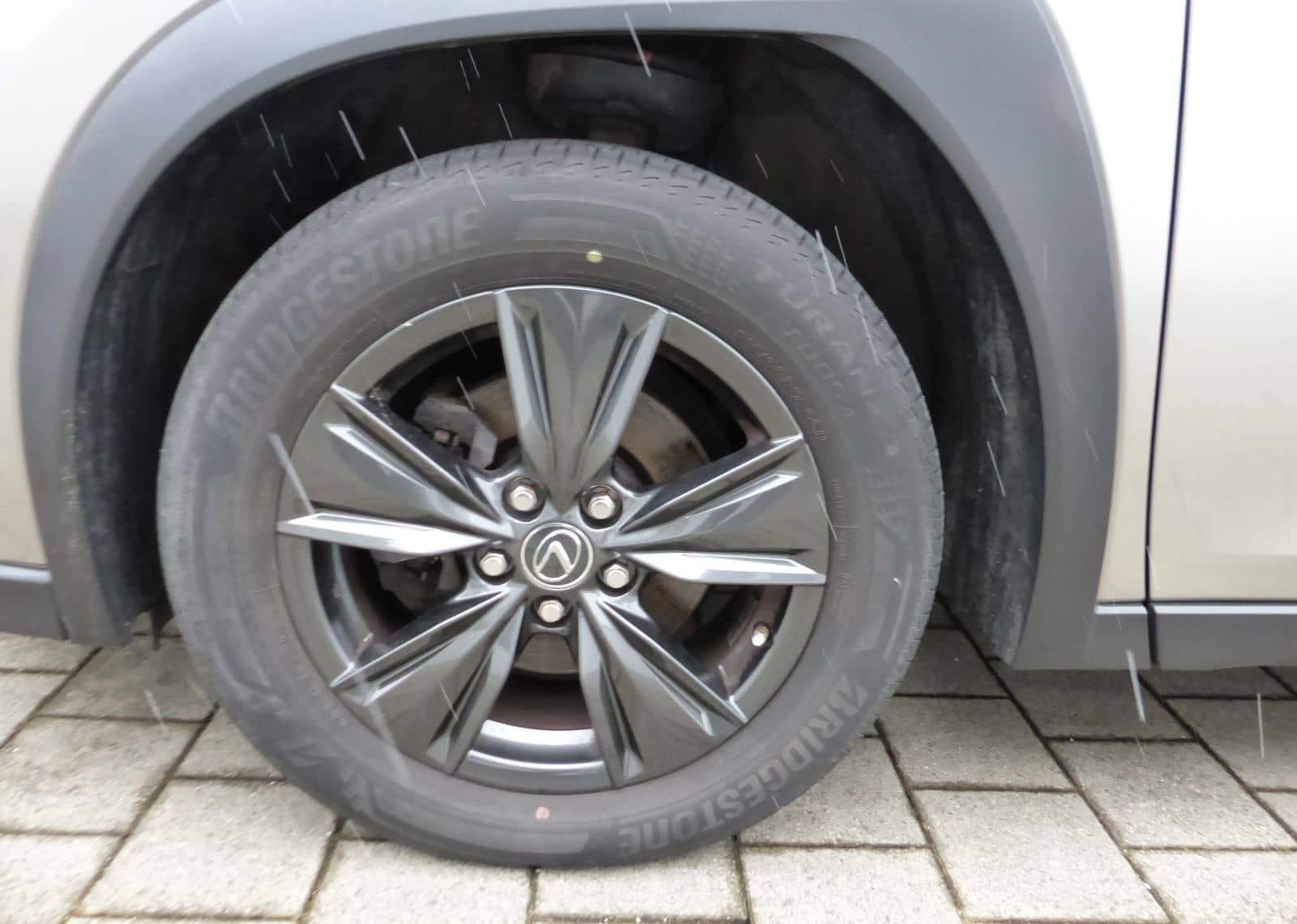 Lexus UX 250h Launch Edition Navi Kamera Velours DAB foto 15