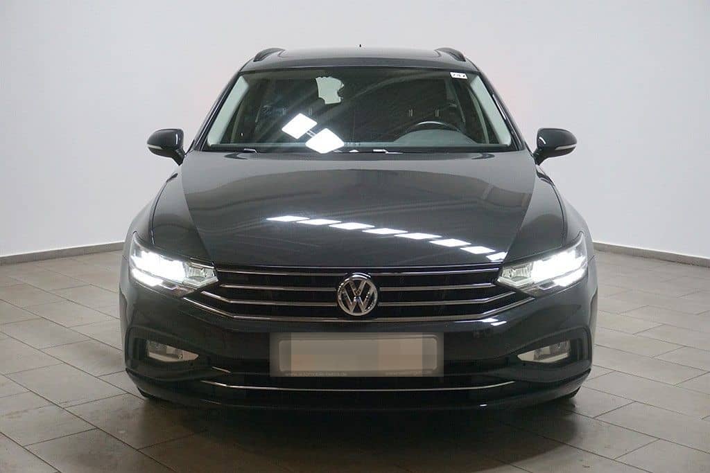Volkswagen Passat 2.0TDI DSG Business AHK Pano SHZ LED foto 2