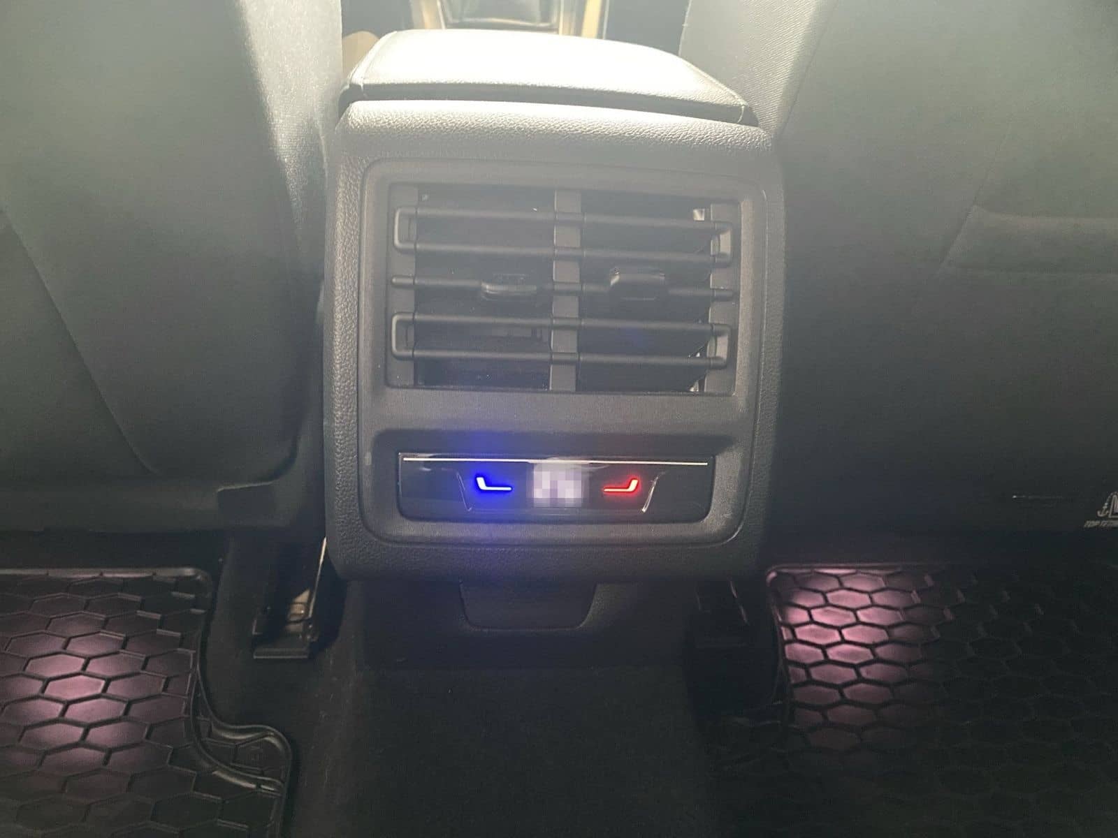 Volkswagen Golf VIII Life (NAVI.SHZ.ACC.AHK.DAB) 2.0 TDI foto 17