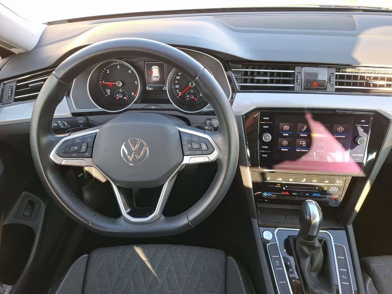 Volkswagen Passat Variant 2.0TDI DSG Business *NAVI*APP*CAM foto 18