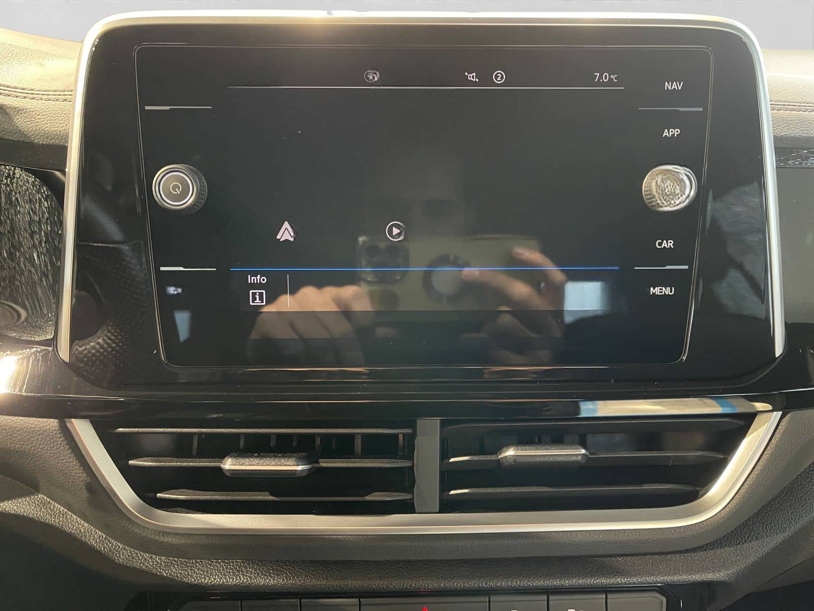 Volkswagen T-Roc 1.0 TSI R-LINE PARKLENK KAMERA NAVI LED+ foto 13