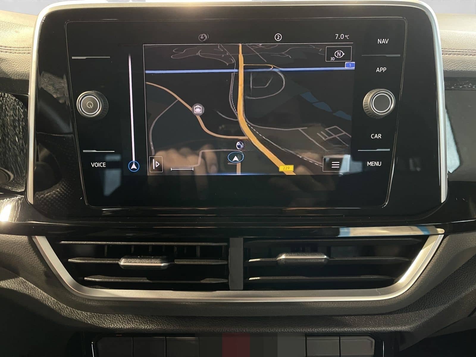 Volkswagen T-Roc 1.0 TSI R-LINE PARKLENK KAMERA NAVI LED+ foto 15