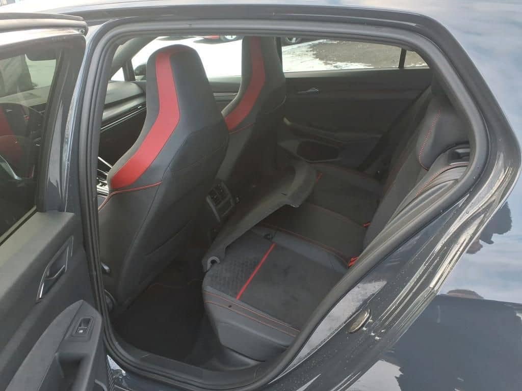 Volkswagen Golf VIII GTI CLUBSPORT 2.0 TSI BLACKSTYLE AKRA foto 8