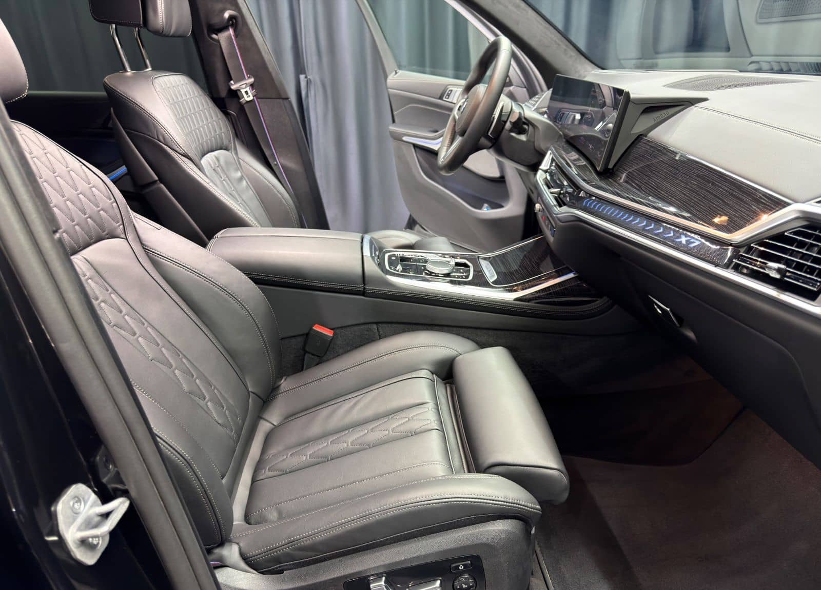 BMW X7 xDrive 40d M SPORT PRO|LUFT|PANO|7-SITZER|AHK foto 10