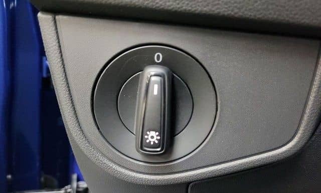 Volkswagen Polo VI 1.0TSI DSG R-Line NAVI PARK ASSIST foto 6