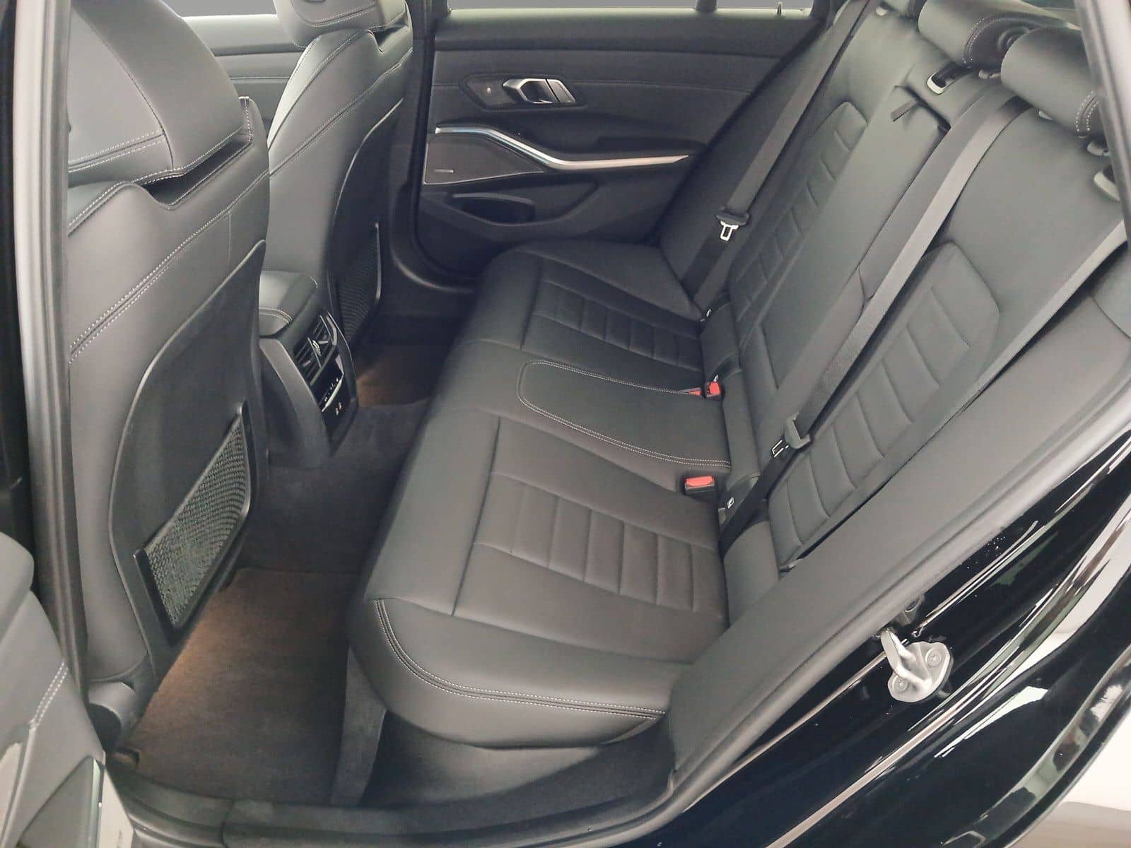 BMW 330e xDrive Touring Harman/K LiveCockpitProf foto 11